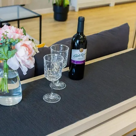 Butterfly With Parking By Renters アパート